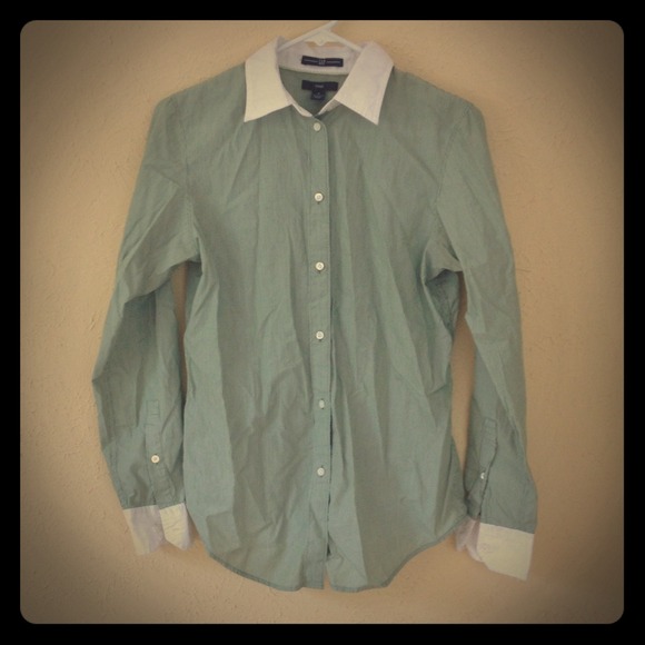 Gap Fitted Dress Shirt