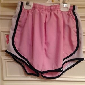 ⭐️REDUCED⭐️Light Pink Nike Shorts! 💖💖💖