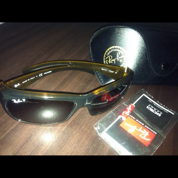 100% AUTHENTIC RAY-BAN Sunglasses