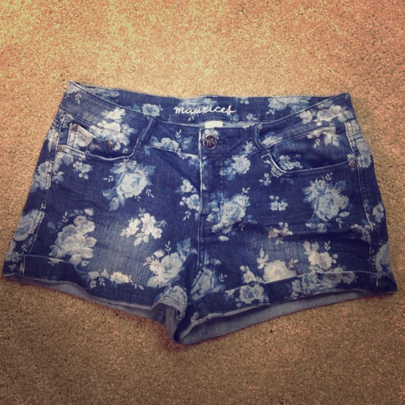 Maurice's floral print shorts