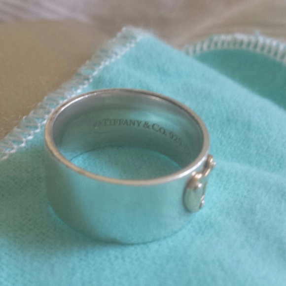 Authentic Tiffany Ring - Picture 4 of 4