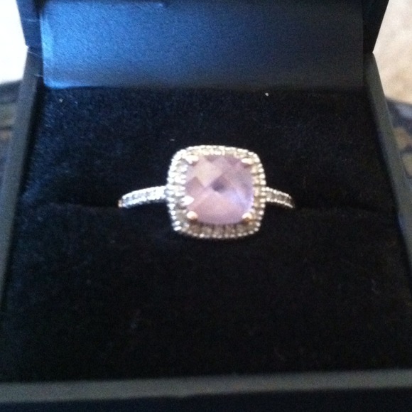 SOLD. Beautiful diamond & amethyst ring - Picture 2 of 2