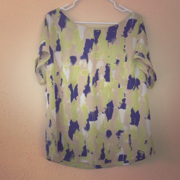 Beautiful Watercolor Print Blouse