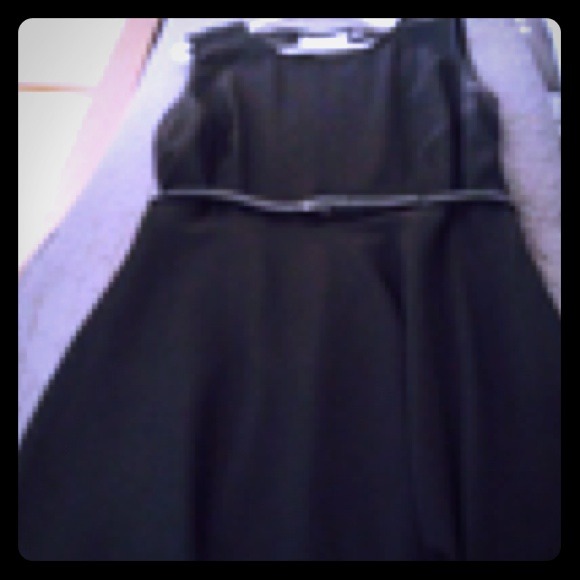 Mid calf avenue black cocktail dress size 22