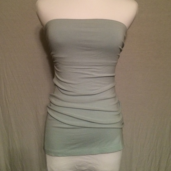 Arden B - strapless shirt - Picture 2 of 3
