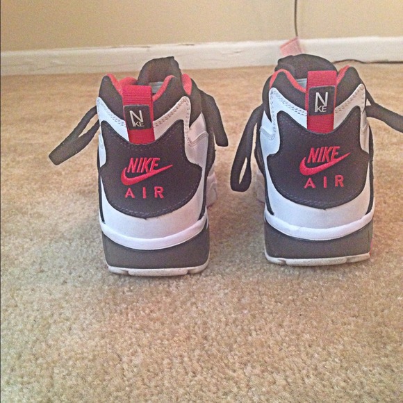 Diamond turfs - Picture 3 of 3