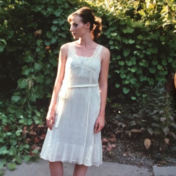 Gorgeous beaded chiffon gauze cream dress