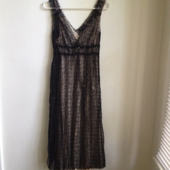 TAYLOR & HYDE black sequin dress with cream slip - Picture 3 of 3