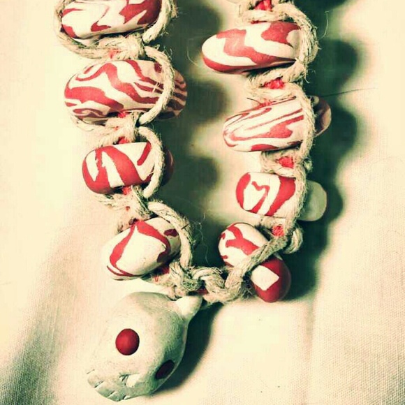 Hemp Skull Bracelet New Handmade Red White - Picture 2 of 4