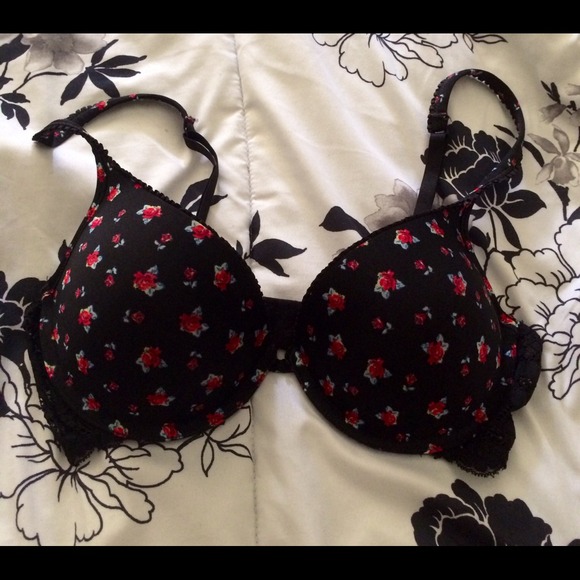 Victorias Secret Sexy little things push up