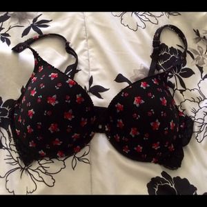 Victorias Secret Sexy little things push up