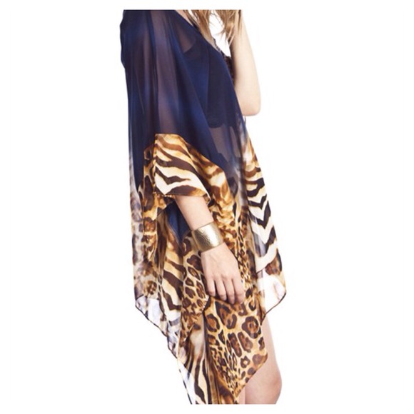 Navy Leopard Print Tunic - Picture 3 of 4