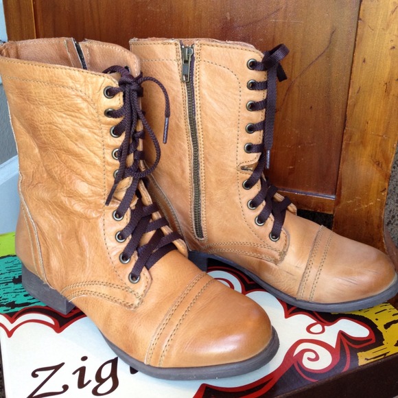 Gorgeous Leather Combat Boots w/ Zipper