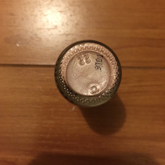 Benefit High beam complexion enhancer - Picture 3 of 4