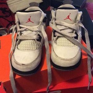 🔴🔴🔴 SOLD 🔴🔴🔴 Toddler jordans
