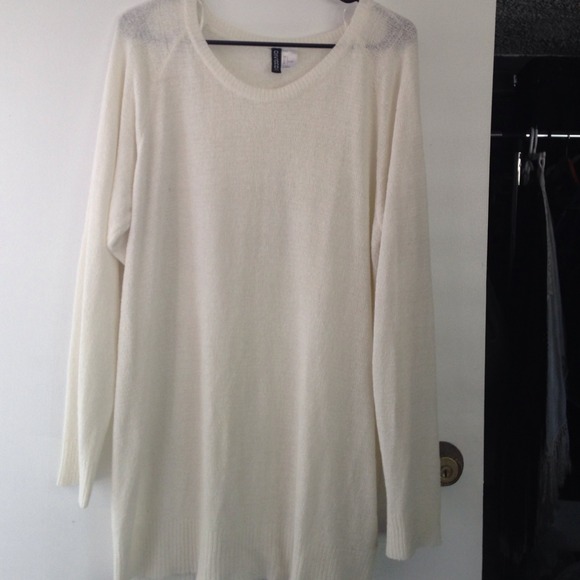 Long white knit H&M's sweater