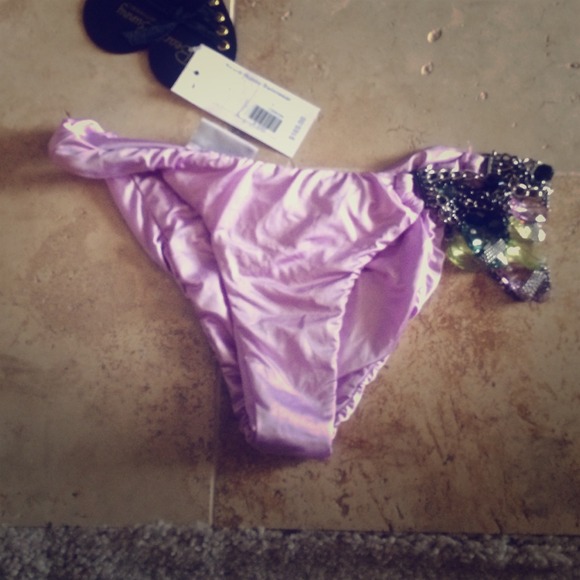 Beach bunny bikini bottoms$70 limited time only