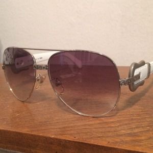 Authentic Fendi belt buckle aviator sunglasses