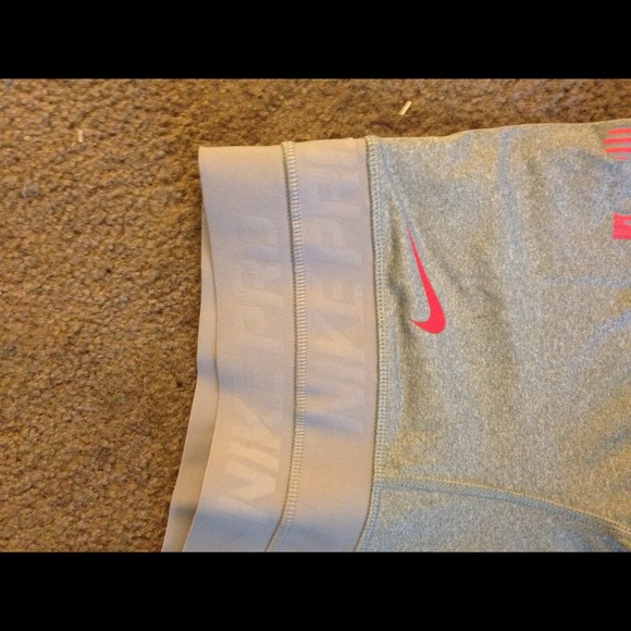 HOLD Nike Pro Running Tights