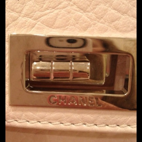 Sold - Picture 3 of 4