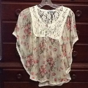 Floral and lace shirt (NO TRADES)