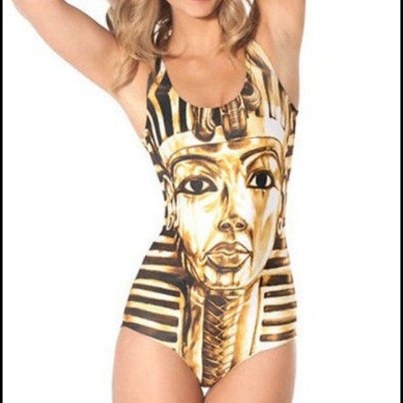 ✨Golden Swimsuit✨& top budle