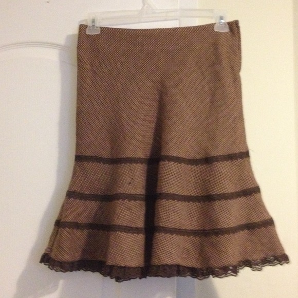 Studio Y skirt - Picture 1 of 3