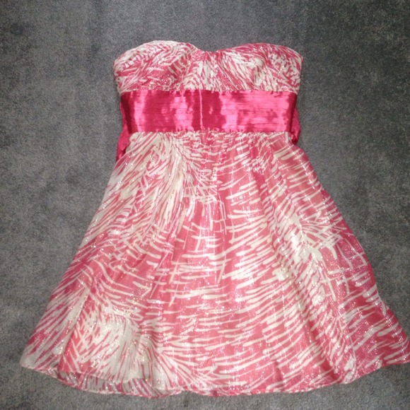 BCBG Maxazria salmon strapless cocktail dress