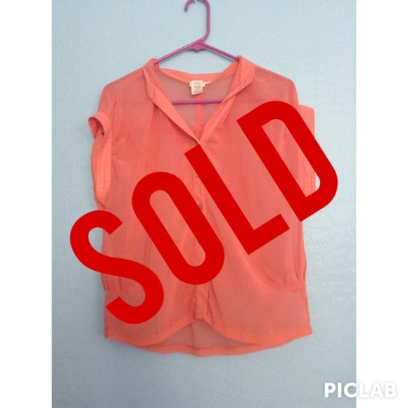 SOLD Sheet peach top