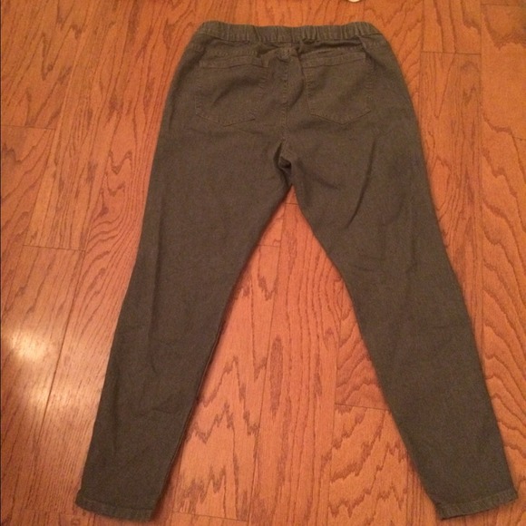 🚫🚫Sold🚫🚫 Jeggings - Picture 3 of 4