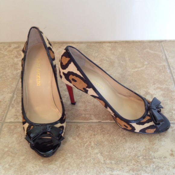 Enzo Angiolini Peep Toe Pump - Picture 2 of 3