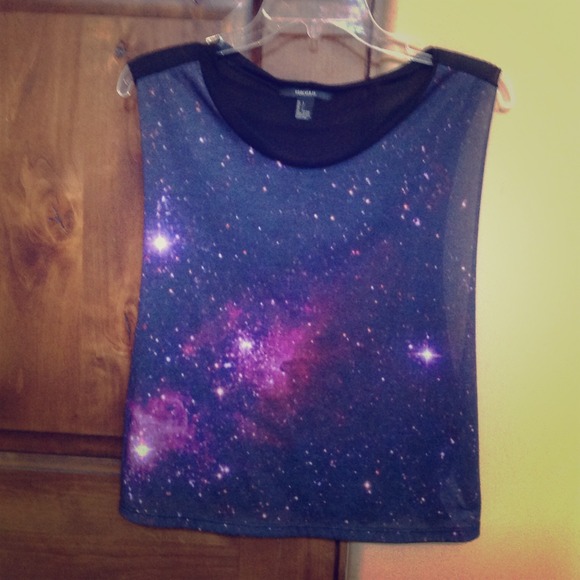 🌌COOL Boxy Galaxy Muscle Tee!