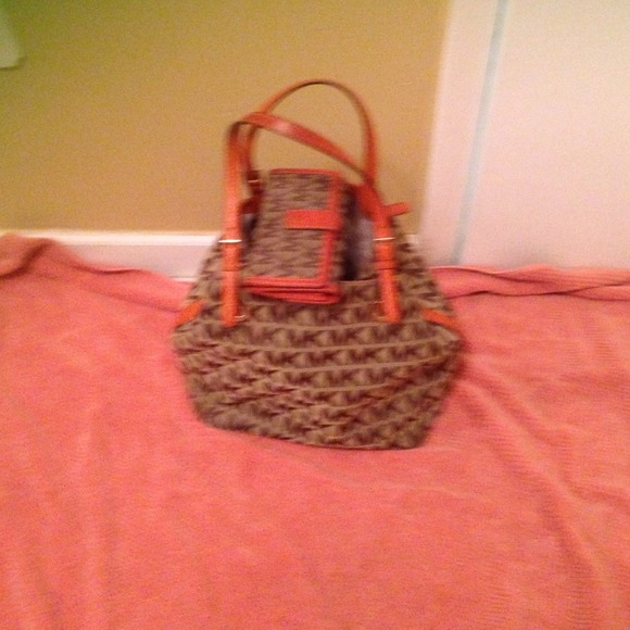 Used MK bag ant wallet