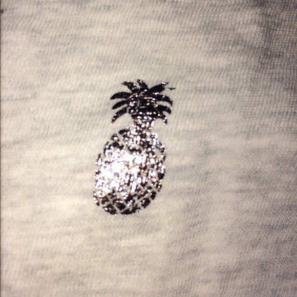 Old Navy Tops - Pineapple Print Tank top Old Navy Tops - Pineapple Print Tank top