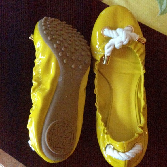 Tory Burch flats