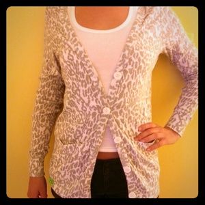 Gray leopard print Fox long cardigan.
