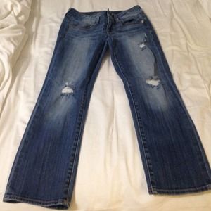 Distressed American Eagle crop jeans