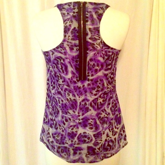 Kenneth Cole tank with zipper back