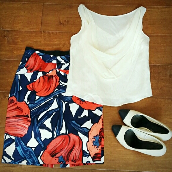 Alice + Olivia Tops - 🌷HP!🌷{alice + olivia} Silk Drape Blouse