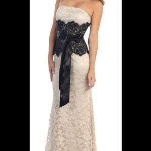 Floor Length Sleeveless Lace Dress