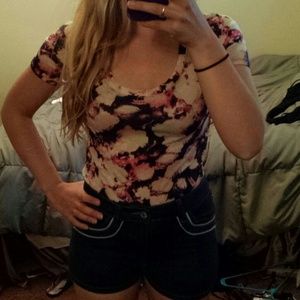 Urban Outfitters T shirt size small