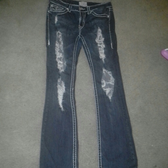 LA Idol distressed jeans