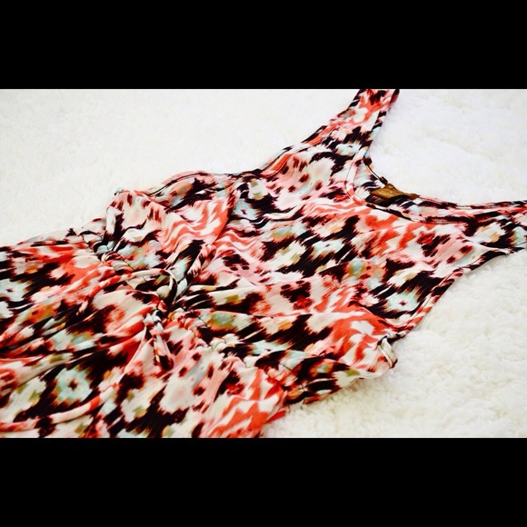 Pattern Romper - Picture 3 of 3