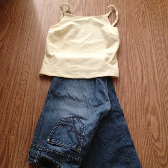 Yellow top with thin straps - Picture 1 of 3