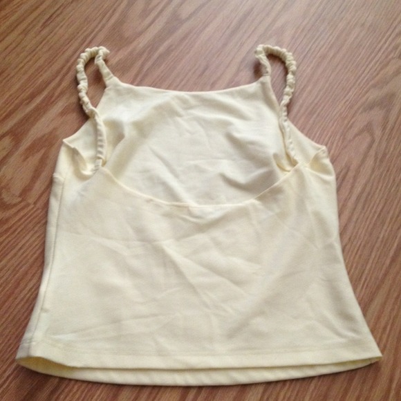 Yellow top with thin straps - Picture 3 of 3