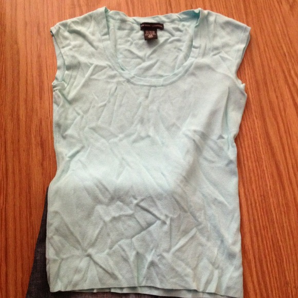 Aqua sleeveless top - Picture 2 of 2