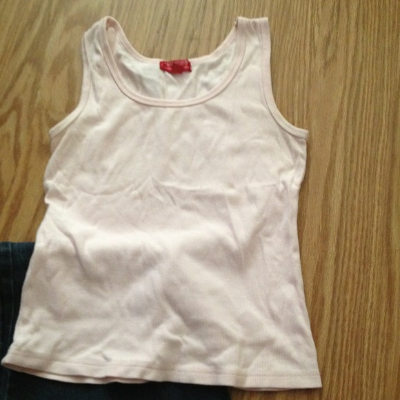 Pink tank top - Picture 2 of 2