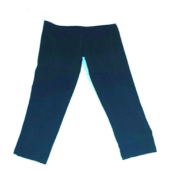 cropped yoga pants