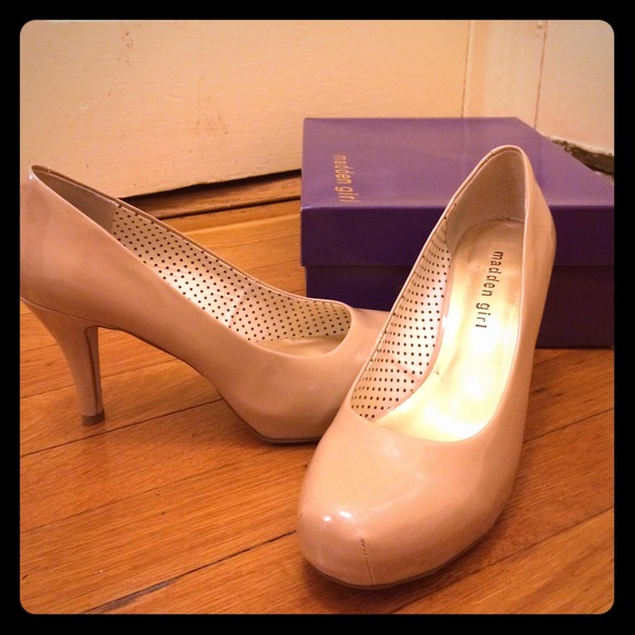 Steve Madden Girl Patent Nude Pumps