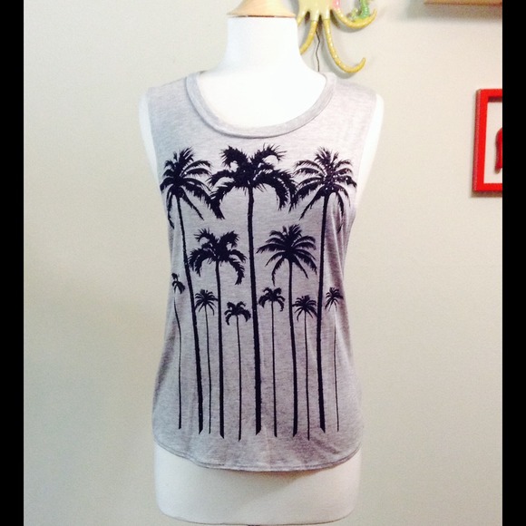 Palm tree open back tank